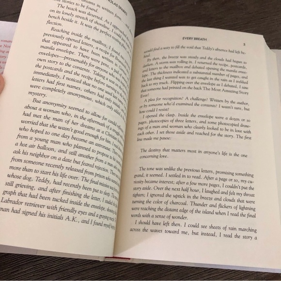 Every Breath by: Nicholas Sparks hardback book - Picture 4 of 6